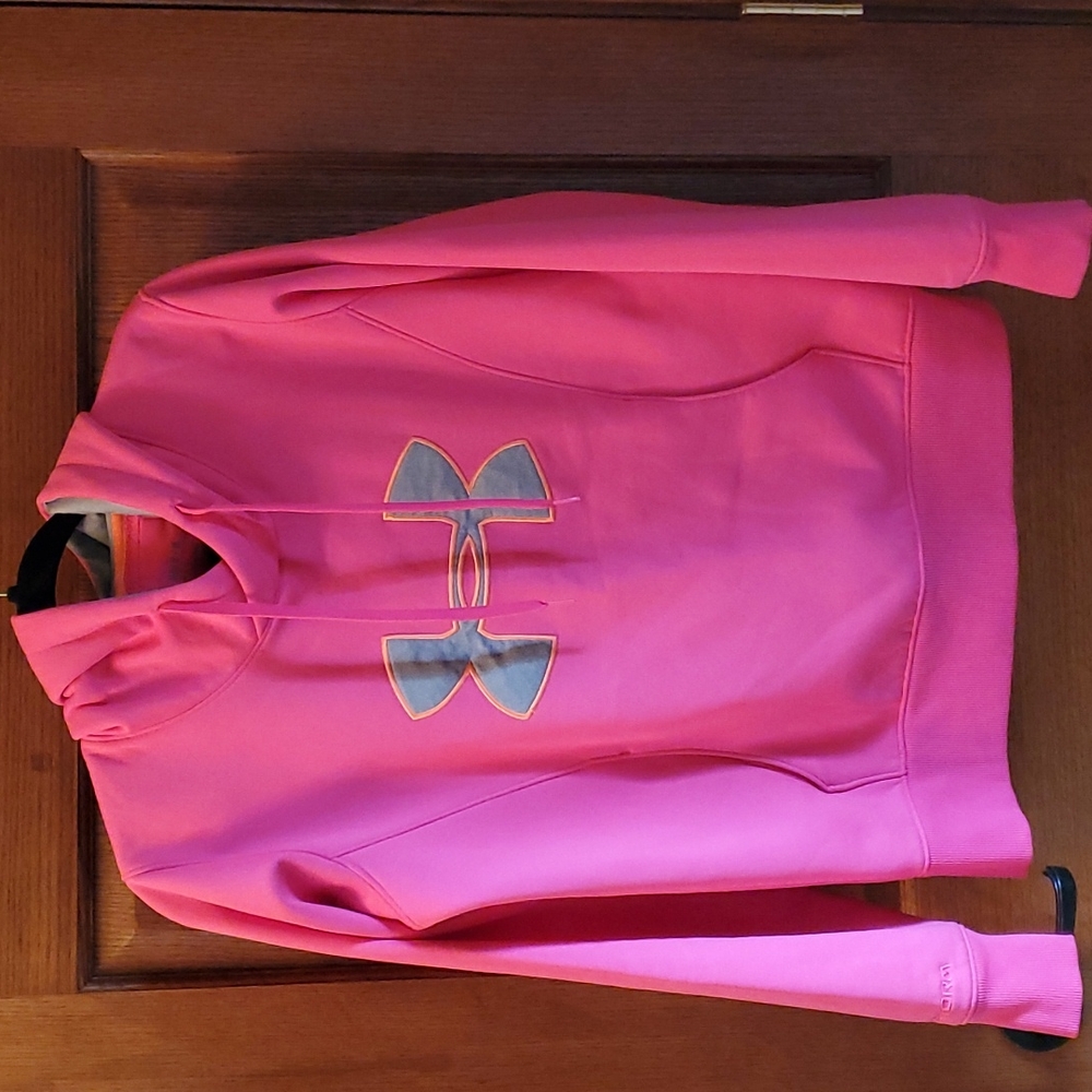 Women's Under Armour pink hoodie sweatshirt